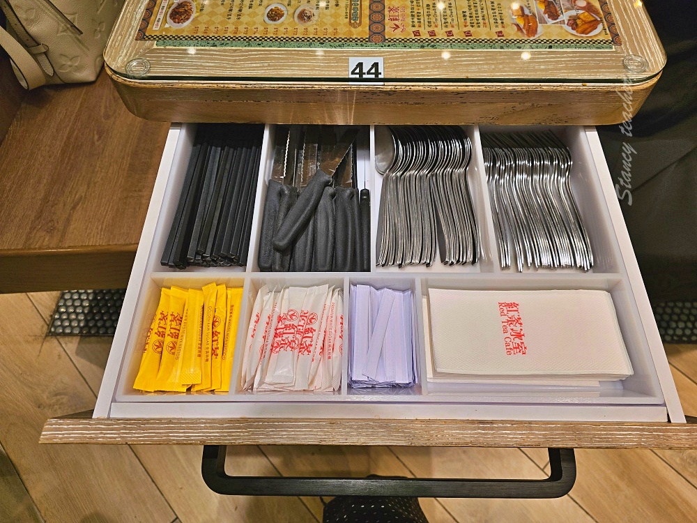 香港茶餐廳「紅茶冰室」醒晨早餐最划算招牌沙嗲牛肉麵丹麥酥+嫩滑炒蛋必吃