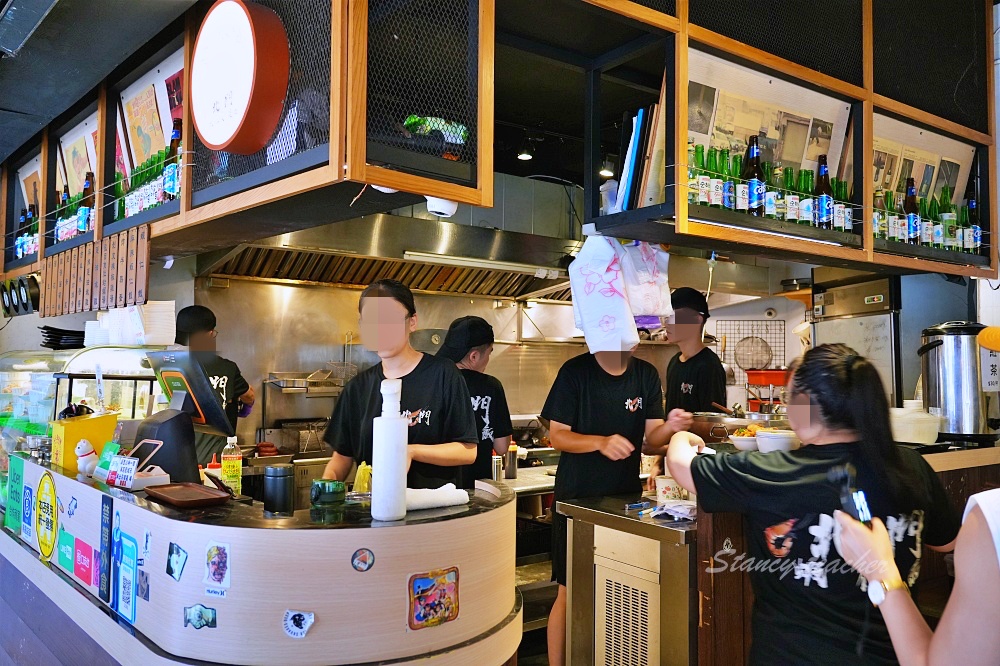 台北最好吃蝦仁飯「北門-蝦仁飯·煲湯」炸蛋蝦仁飯搭配超有料剝皮辣椒雞湯好過癮 台北最好吃蝦仁飯「北門-蝦仁飯·煲湯」炸蛋蝦仁飯搭配超有料剝皮辣椒雞湯好過癮