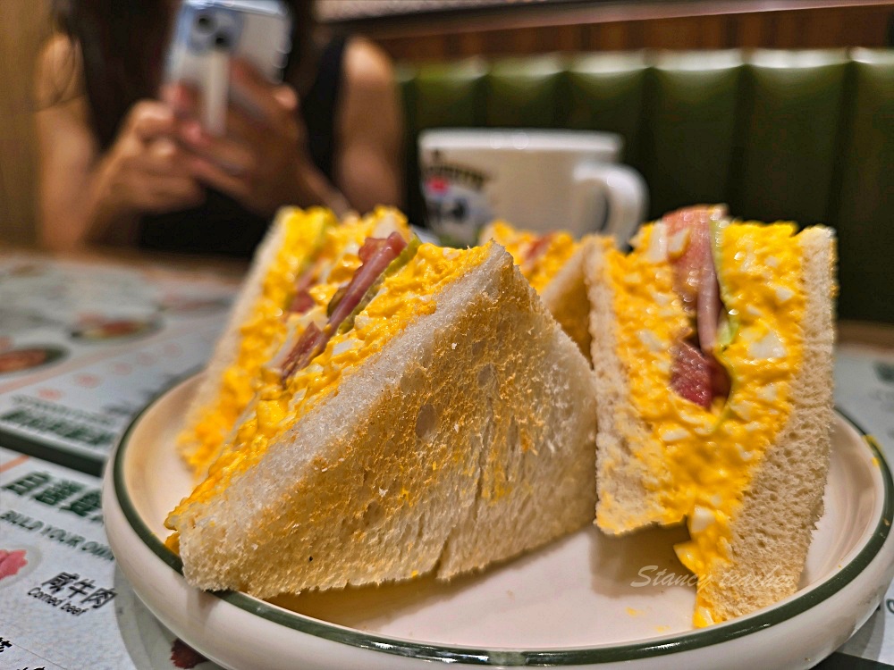 「華嫂冰室」香港美食，尖沙咀必吃茶餐廳大咖明星最愛拖行李也要來吃