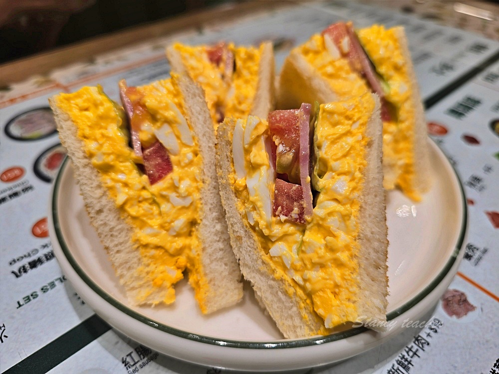 「華嫂冰室」香港美食，尖沙咀必吃茶餐廳大咖明星最愛拖行李也要來吃