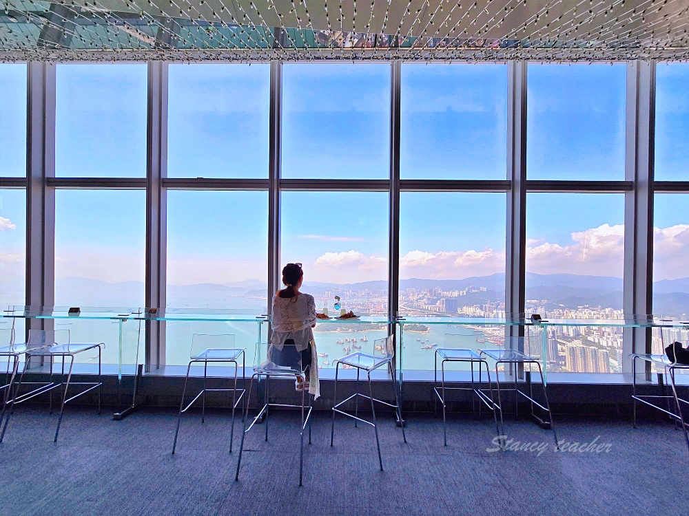 香港最高觀景台「香港Sky100」一覽維多利亞港百萬夜景Café 100雲朵下午茶太夢幻 香港最高觀景台「香港Sky100」一覽維多利亞港百萬夜景Café 100雲朵下午茶太夢幻
