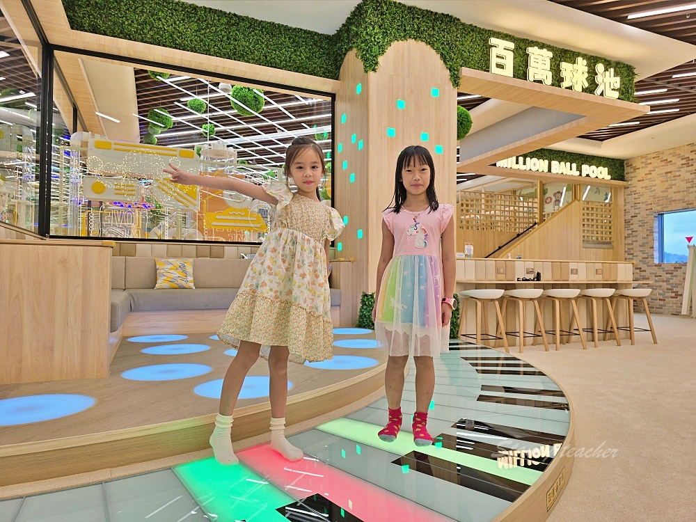 「樂米樂園新店北美館」新店裕隆城新開幕超夢幻百萬球池450坪室小孩放電好所在