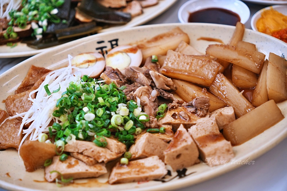 九添福牛肉麵，超扯無敵肉量大碗公牛肉麵超滿足（米其林必比登推薦）