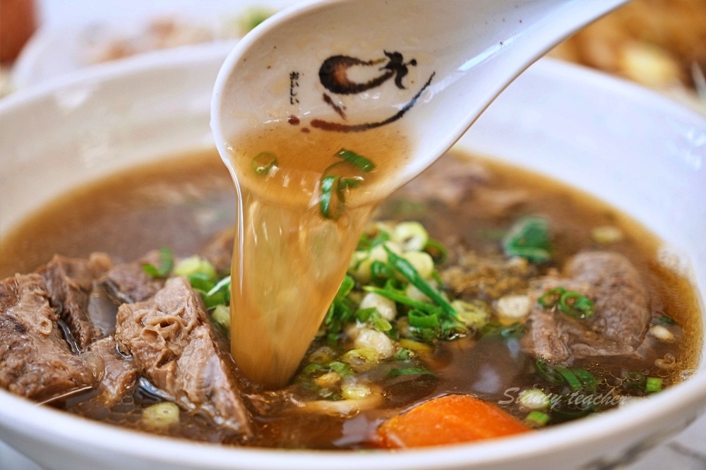 九添福牛肉麵,超扯無敵肉量大碗公牛肉麵超滿足(米其林必比登推薦) 九添福牛肉麵,超扯無敵肉量大碗公牛肉麵超滿足(米其林必比登推薦)