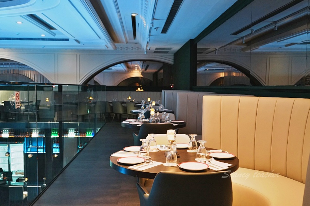 8+9吧食酒音樂餐廳-台中新開幕餐酒館百款異國精釀啤酒升降伸展台全景VIP包廂太酷炫