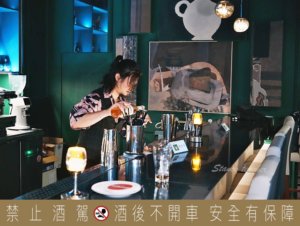 8+9吧食酒音樂餐廳-台中新開幕餐酒館百款異國精釀啤酒升降伸展台全景VIP包廂太酷炫
