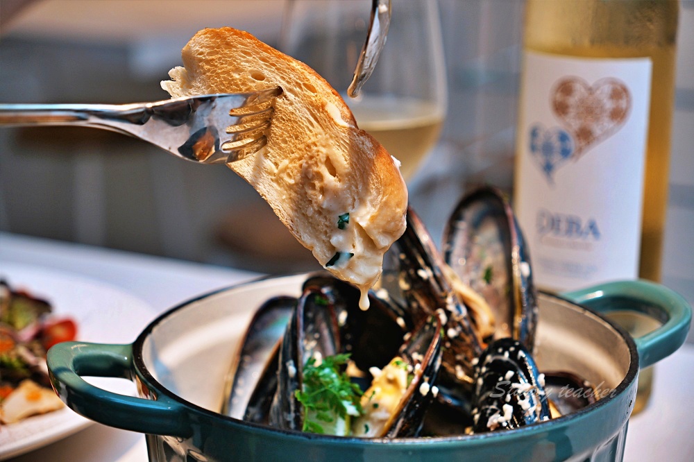 大安區活體生蠔專賣店「She’ll Oyster bar 敘 」活體廣島生蠔法國吉拉朵超霸氣生蠔塔全吃得到
