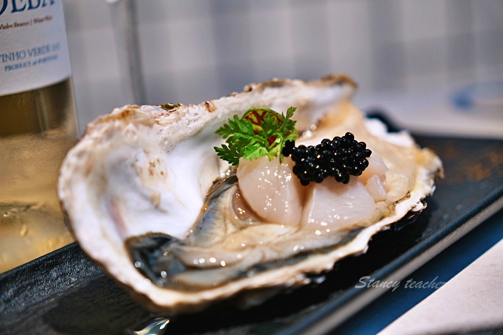 大安區活體生蠔專賣店「She’ll Oyster bar 敘 」活體廣島生蠔法國吉拉朵超霸氣生蠔塔全吃得到