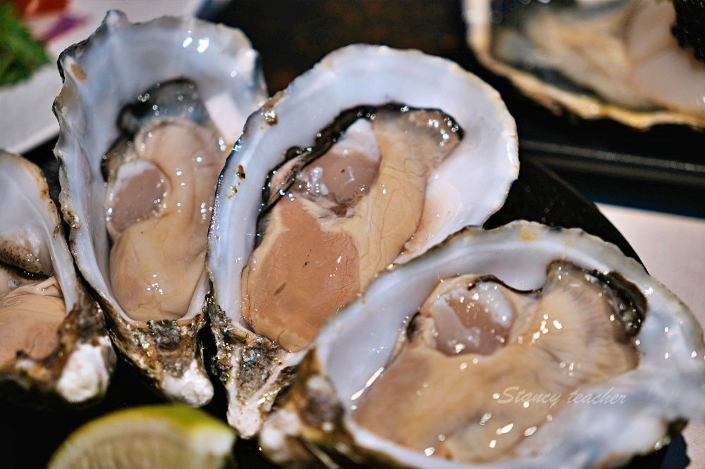 大安區活體生蠔專賣店「She’ll Oyster bar 敘 」活體廣島生蠔法國吉拉朵超霸氣生蠔塔全吃得到
