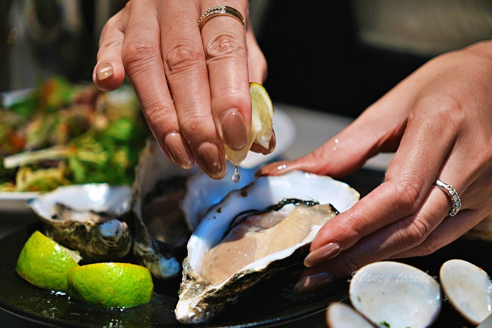 大安區活體生蠔專賣店「She’ll Oyster bar 敘 」活體廣島生蠔法國吉拉朵超霸氣生蠔塔全吃得到