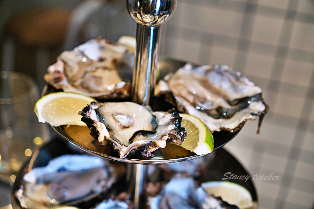 大安區活體生蠔專賣店「She’ll Oyster bar 敘 」活體廣島生蠔法國吉拉朵超霸氣生蠔塔全吃得到