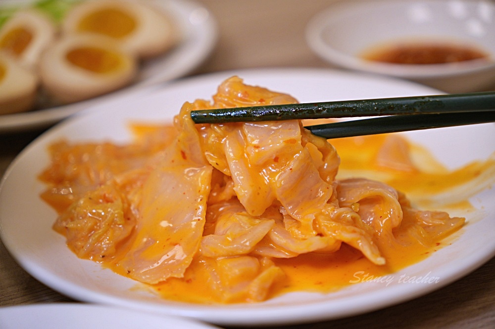 新莊好吃麵疙瘩「撈月麵館」海鮮麵疙瘩生食級干貝好澎湃麻奶南土雞肉麵必點