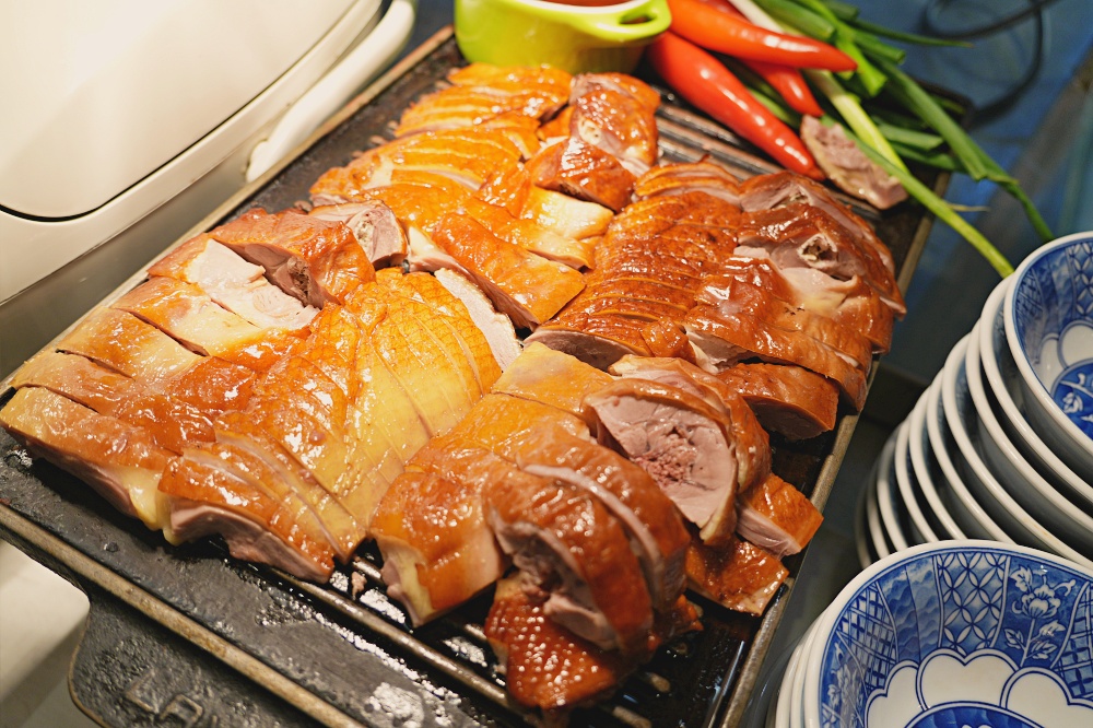 台北寒舍艾美探索廚房義大利美食節松葉蟹干貝牛排披薩啤酒三小時無限吃到飽