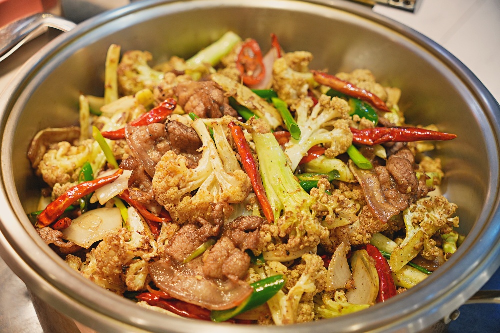 台北寒舍艾美探索廚房義大利美食節松葉蟹干貝牛排披薩啤酒三小時無限吃到飽