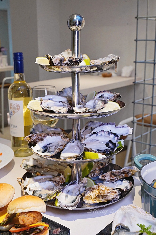 大安區活體生蠔專賣店「She’ll Oyster bar 敘 」活體廣島生蠔法國吉拉朵超霸氣生蠔塔全吃得到