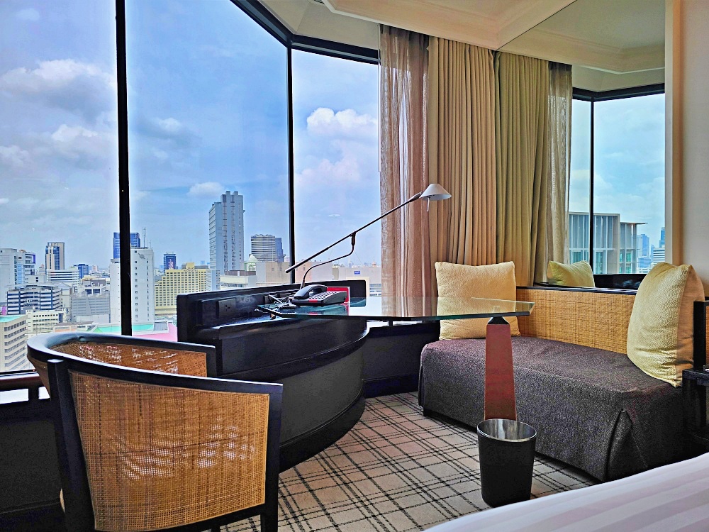 曼谷四面佛附近飯店推薦「Grand Hyatt Erawan Bangkok 愛侶灣君悅飯店」BTS 奇隆站空橋直達