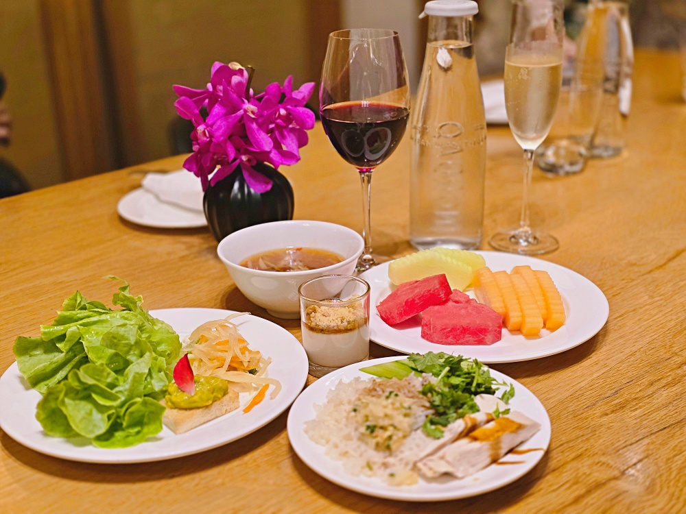 曼谷四面佛附近飯店推薦「Grand Hyatt Erawan Bangkok 愛侶灣君悅飯店」BTS 奇隆站空橋直達