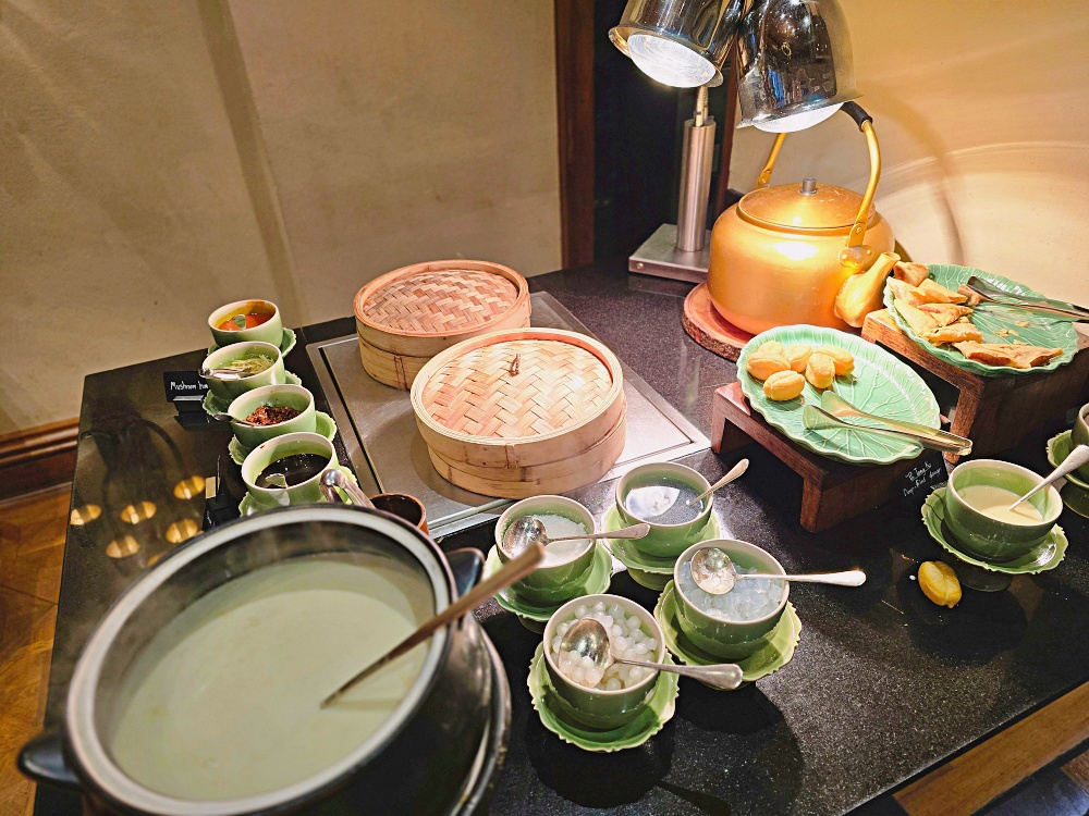 曼谷四面佛附近飯店推薦「Grand Hyatt Erawan Bangkok 愛侶灣君悅飯店」BTS 奇隆站空橋直達