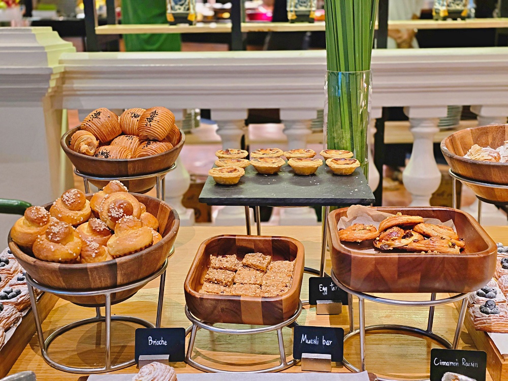 曼谷四面佛附近飯店推薦「Grand Hyatt Erawan Bangkok 愛侶灣君悅飯店」BTS 奇隆站空橋直達