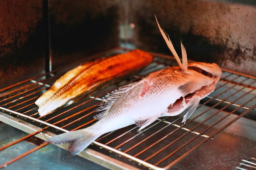 板橋生魚片推薦「大家樂鮮魚舖」江子翠捷運日本料理炙燒星鰻飯超威