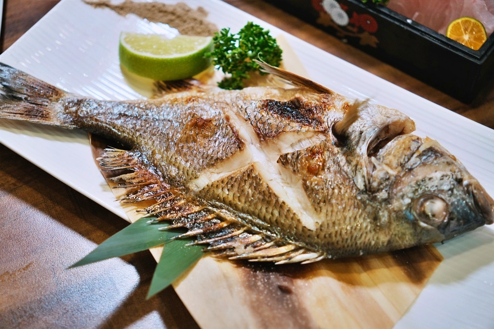 板橋生魚片推薦「大家樂鮮魚舖」江子翠捷運日本料理炙燒星鰻飯超威