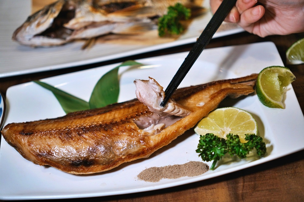 板橋生魚片推薦「大家樂鮮魚舖」江子翠捷運日本料理炙燒星鰻飯超威 板橋生魚片推薦「大家樂鮮魚舖」江子翠捷運日本料理炙燒星鰻飯超威