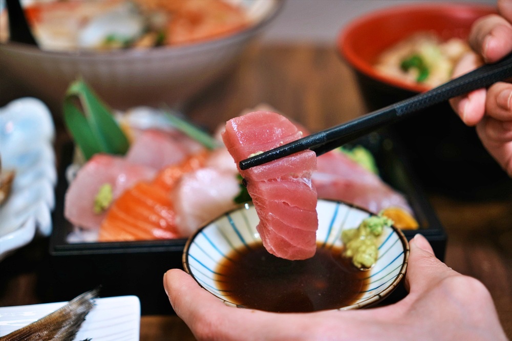 板橋生魚片推薦「大家樂鮮魚舖」江子翠捷運日本料理炙燒星鰻飯超威