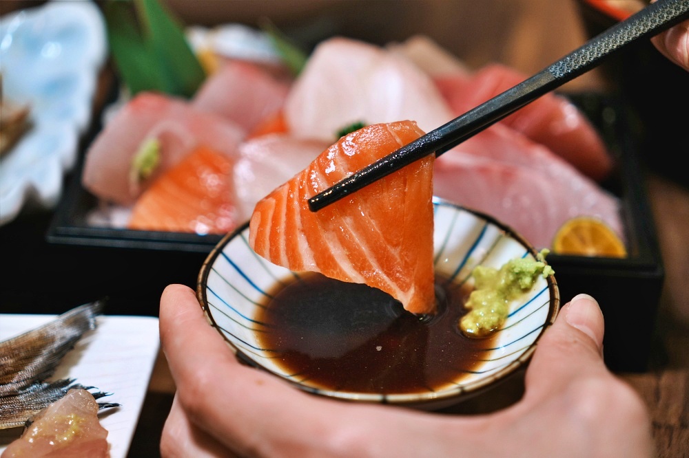 板橋生魚片推薦「大家樂鮮魚舖」江子翠捷運日本料理炙燒星鰻飯超威 板橋生魚片推薦「大家樂鮮魚舖」江子翠捷運日本料理炙燒星鰻飯超威