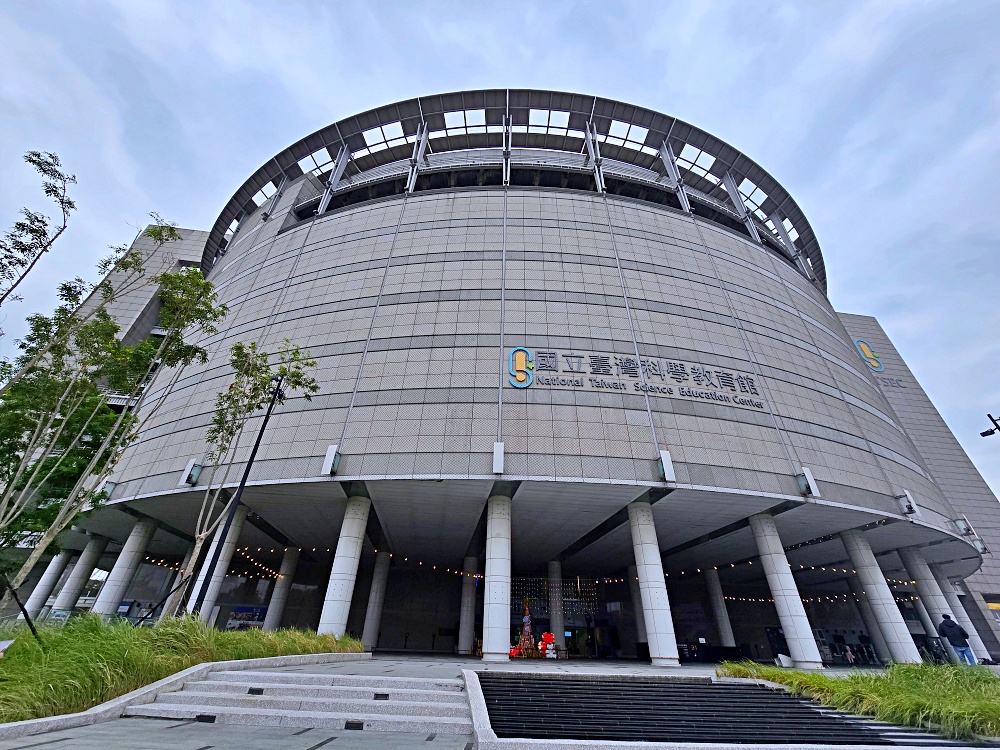 史前巨獸：泰坦恐龍展｜國立臺灣科學教育館必看恐龍特展 交通、購票
