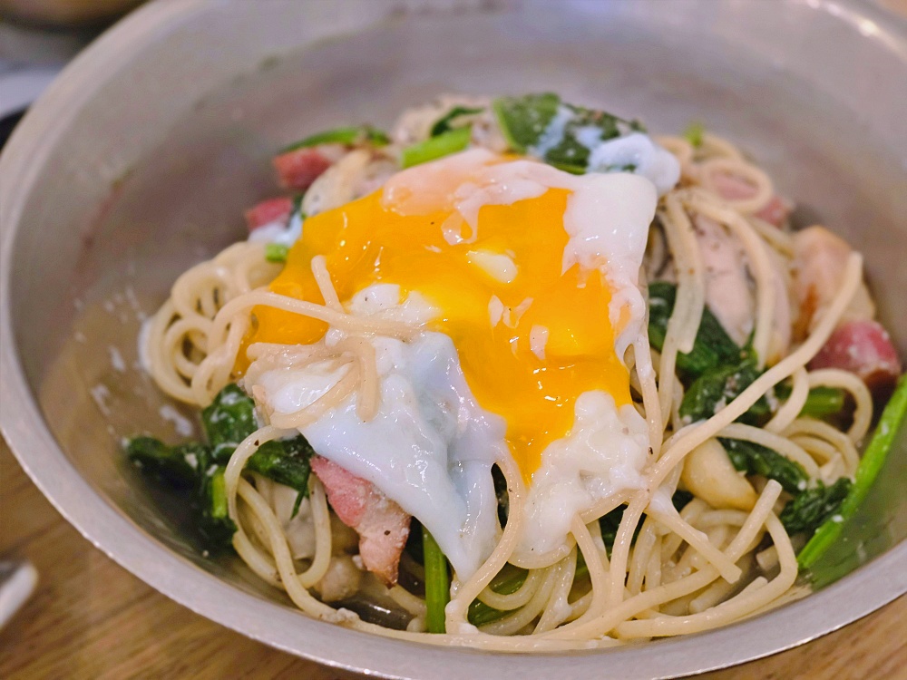 京站百貨美食街「BEPPIN PASTA EXPRESS」季節限定廣島牡蠣義大利麵