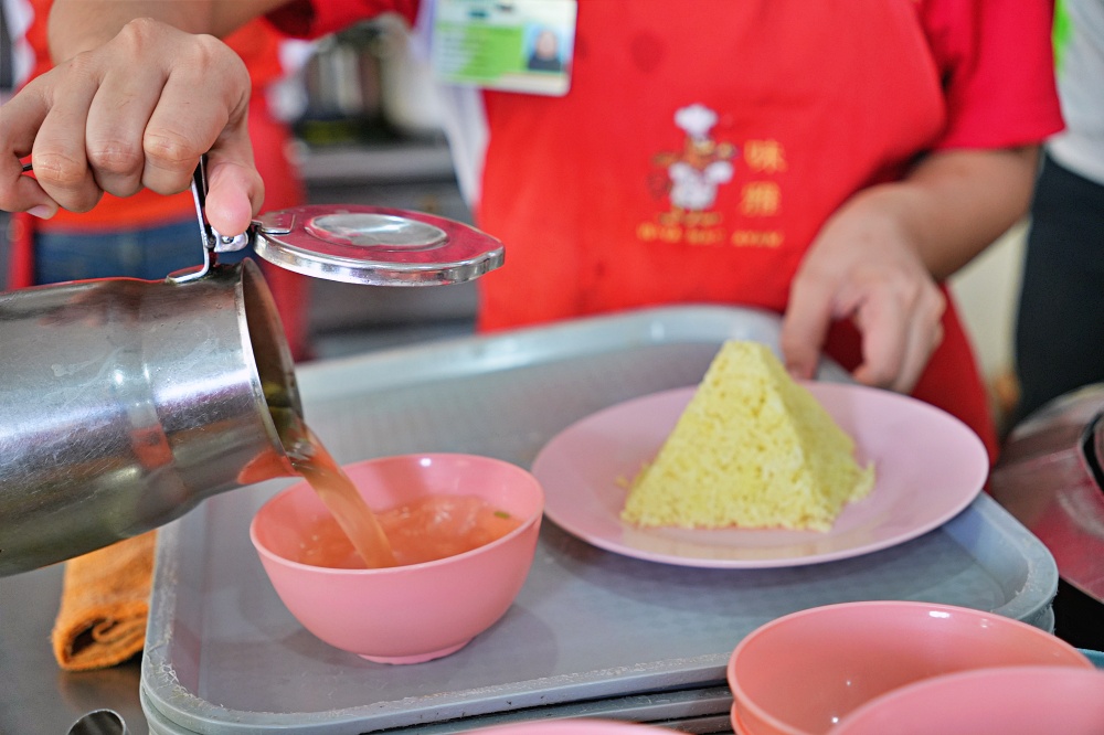 沙巴必吃美食「味雅海南飯茶餐室」海南雞油飯小孩大愛脆皮豬是亮點～