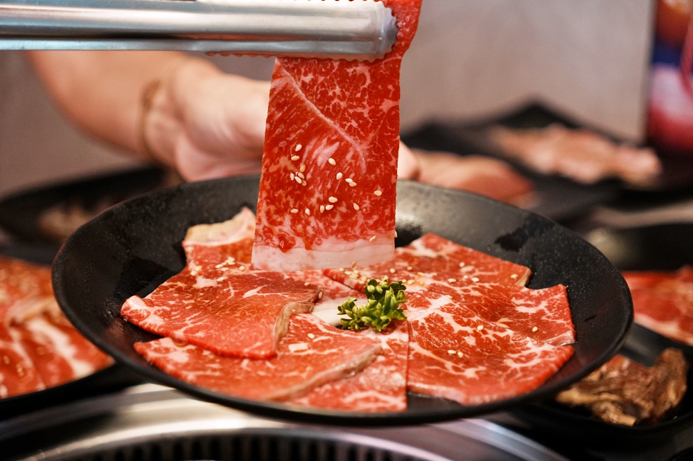 新莊燒肉吃到飽|Oh!Yaki精緻燒肉新莊店:不用一千吃和牛高檔海鮮無限大苑子喝好爽 新莊燒肉吃到飽|Oh!Yaki精緻燒肉新莊店:不用一千吃和牛高檔海鮮無限大苑子喝好爽