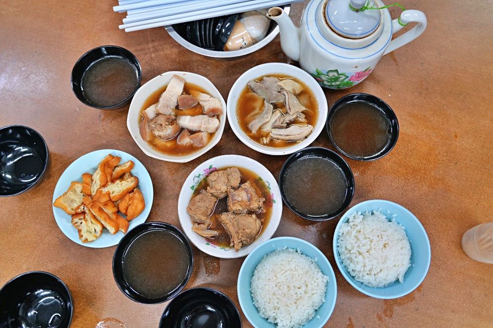 沙巴美食必吃-佑記肉骨茶,在地人深夜宵夜首選每天都大排長龍 沙巴美食必吃-佑記肉骨茶,在地人深夜宵夜首選每天都大排長龍