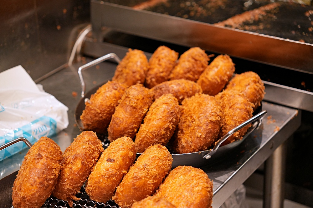 東京車站外帶美食「Zopf咖哩麵包」香濃內餡酥脆外皮吃一次就上癮