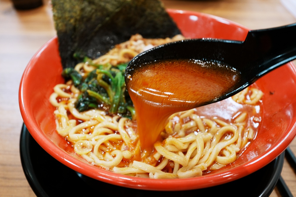 東京池袋太陽城美食「池袋壹角家拉麵」橫濱家系拉麵超濃郁豚骨拉麵叉燒大塊好過癮 東京池袋太陽城美食「池袋壹角家拉麵」橫濱家系拉麵超濃郁豚骨拉麵叉燒大塊好過癮