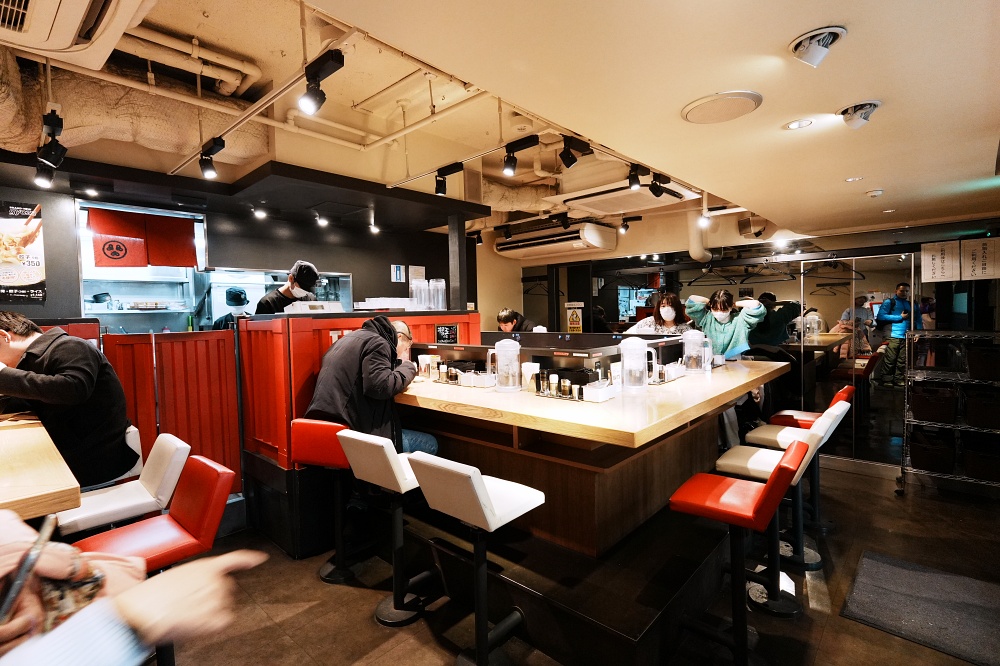 東京池袋車站美食「TOKYO豚骨BASE MADE by 一風堂」一風堂新副牌池袋店
