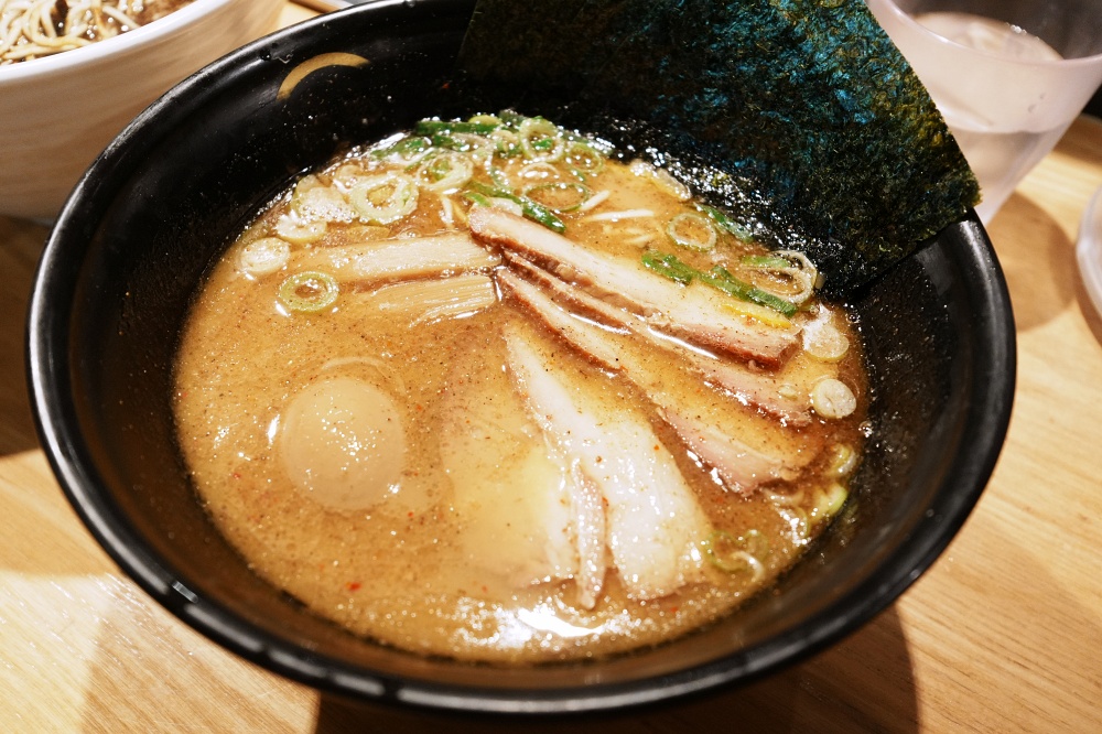 東京池袋車站美食「TOKYO豚骨BASE MADE by 一風堂」一風堂新副牌池袋店