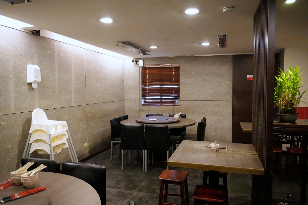 台北南京復興美食「犂園湯包館」黃仁勳美食地圖再+1絲瓜蝦仁湯包清甜鮮美薄皮多汁必點 台北南京復興美食「犂園湯包館」黃仁勳美食地圖再+1絲瓜蝦仁湯包清甜鮮美薄皮多汁必點