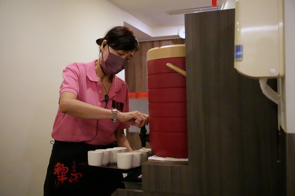 台北南京復興美食「犂園湯包館」黃仁勳美食地圖再+1絲瓜蝦仁湯包清甜鮮美薄皮多汁必點 台北南京復興美食「犂園湯包館」黃仁勳美食地圖再+1絲瓜蝦仁湯包清甜鮮美薄皮多汁必點