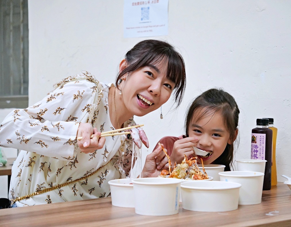 【萬里美食】漁聞樂小卷米粉滷肉飯｜銅板價海鮮米粉湯升級再出發！八隻小卷爆滿碗、滷肉飯無限續、翡翠灣人氣小吃