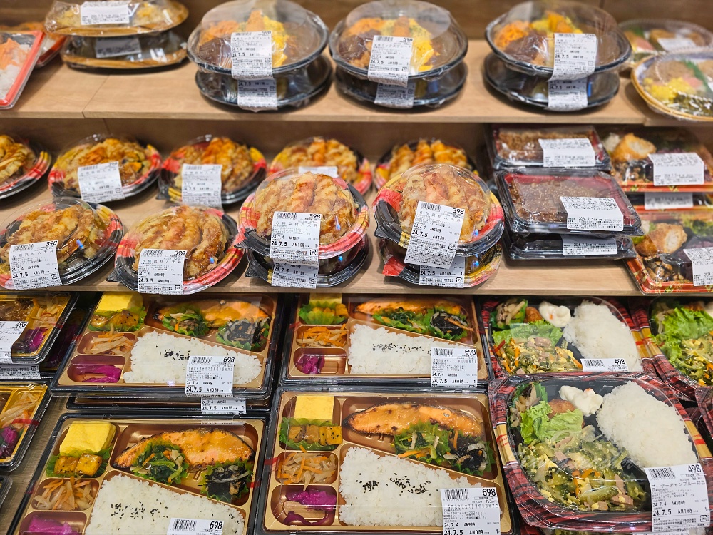 宮古島 AEON MaxValu 超市攻略｜生魚片晚餐、伴手禮、郵輪與自駕採買時間