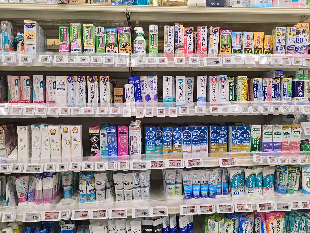 宮古島 AEON MaxValu 超市攻略｜生魚片晚餐、伴手禮、郵輪與自駕採買時間