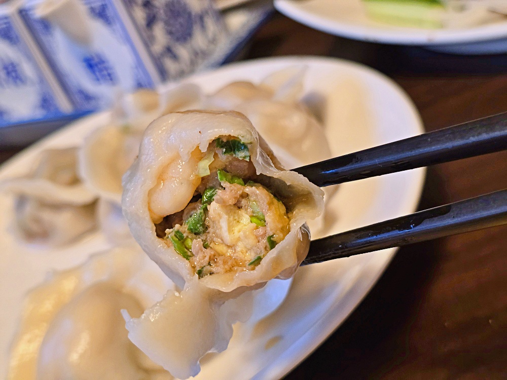 台北南港中式餐廳「餡老滿」台北北京風味餐廳老滿火鍋料多味美好過癮