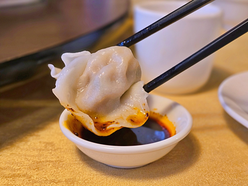 台北南港中式餐廳「餡老滿」台北北京風味餐廳老滿火鍋料多味美好過癮