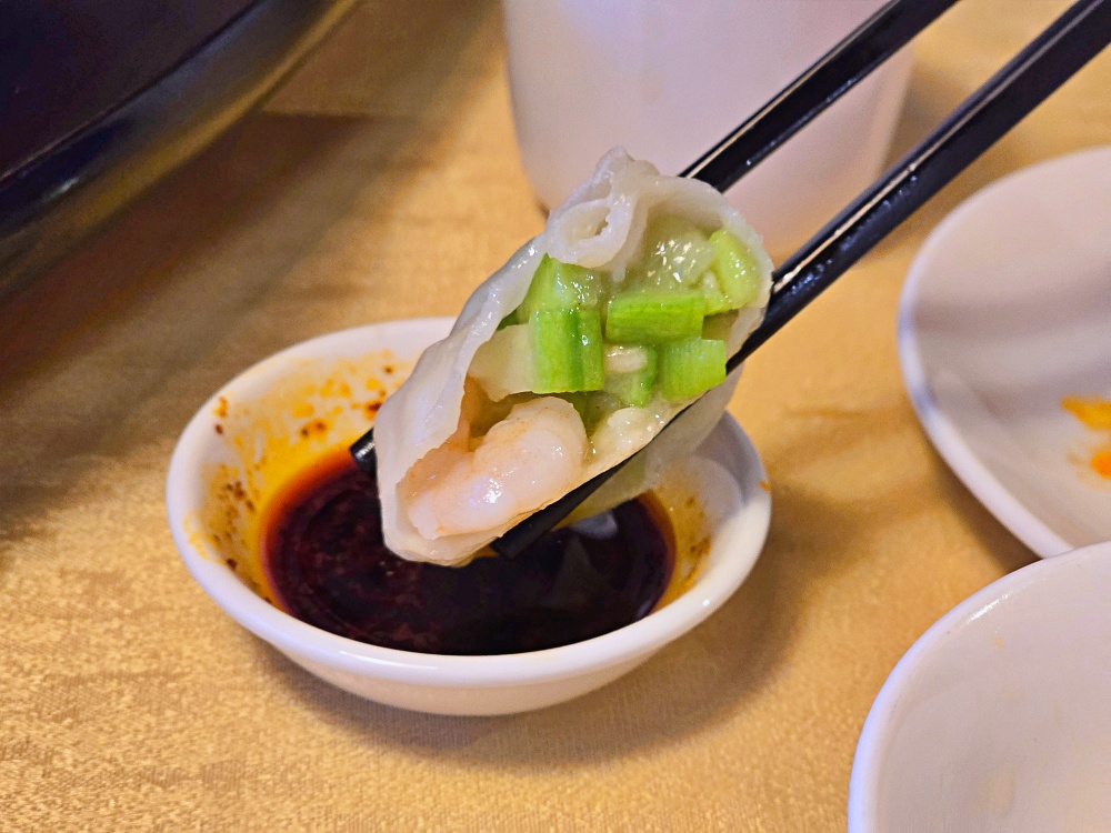 台北南港中式餐廳「餡老滿」台北北京風味餐廳老滿火鍋料多味美好過癮