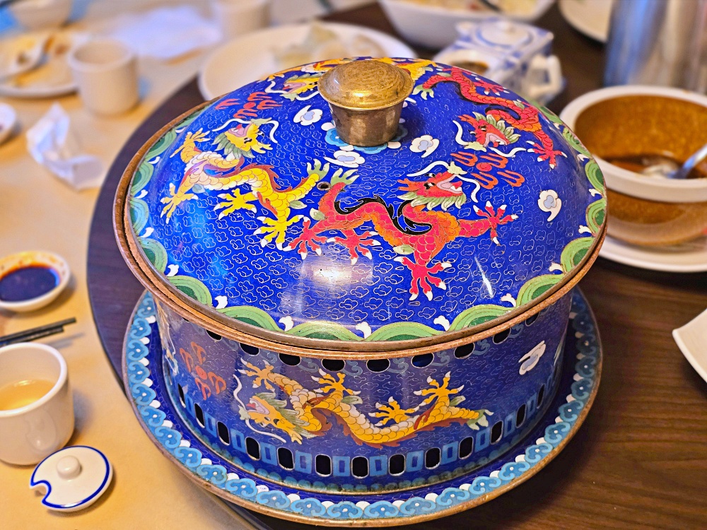 台北南港中式餐廳「餡老滿」台北北京風味餐廳老滿火鍋料多味美好過癮