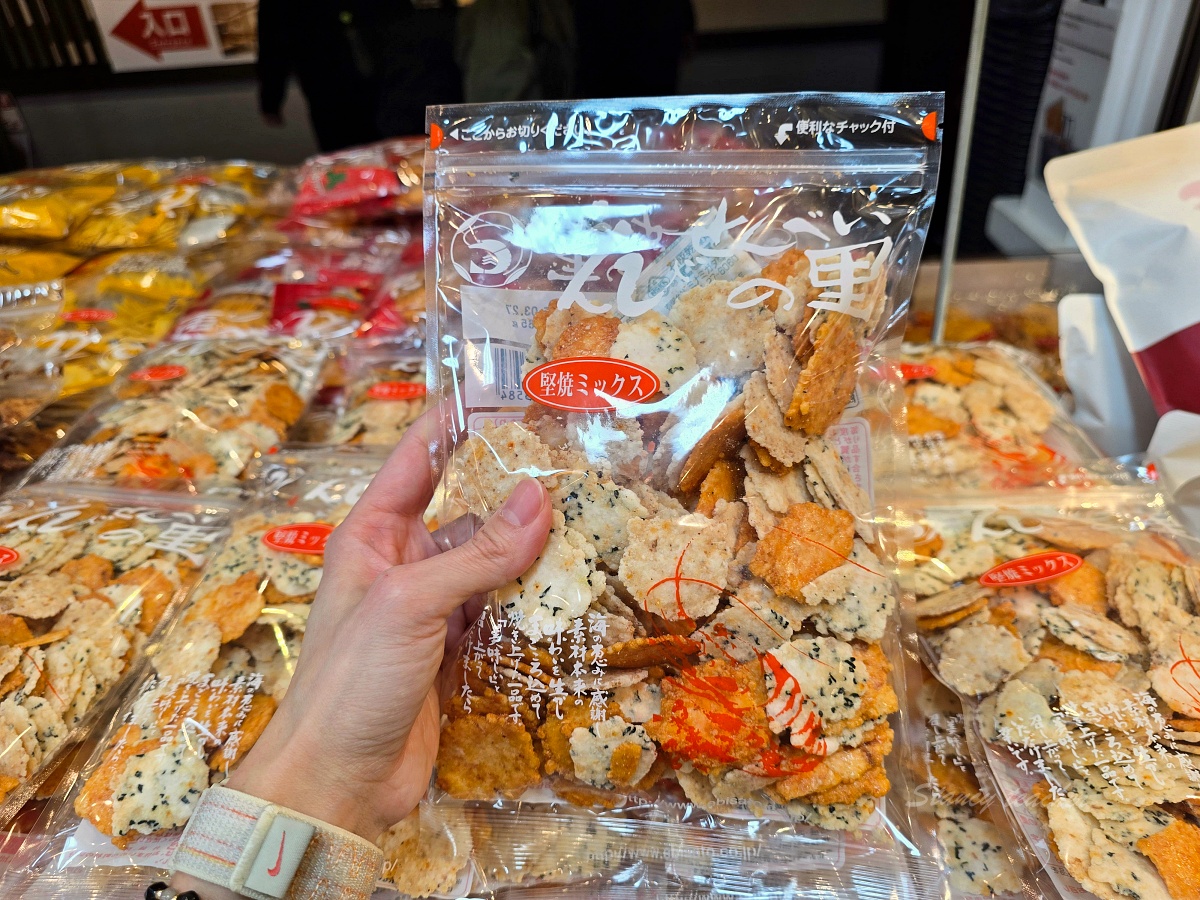 名古屋中部國際機場必買伴手禮「蝦仙貝之里」超好吃蝦餅一次都要買10包UP 名古屋中部國際機場必買伴手禮「蝦仙貝之里」超好吃蝦餅一次都要買10包UP