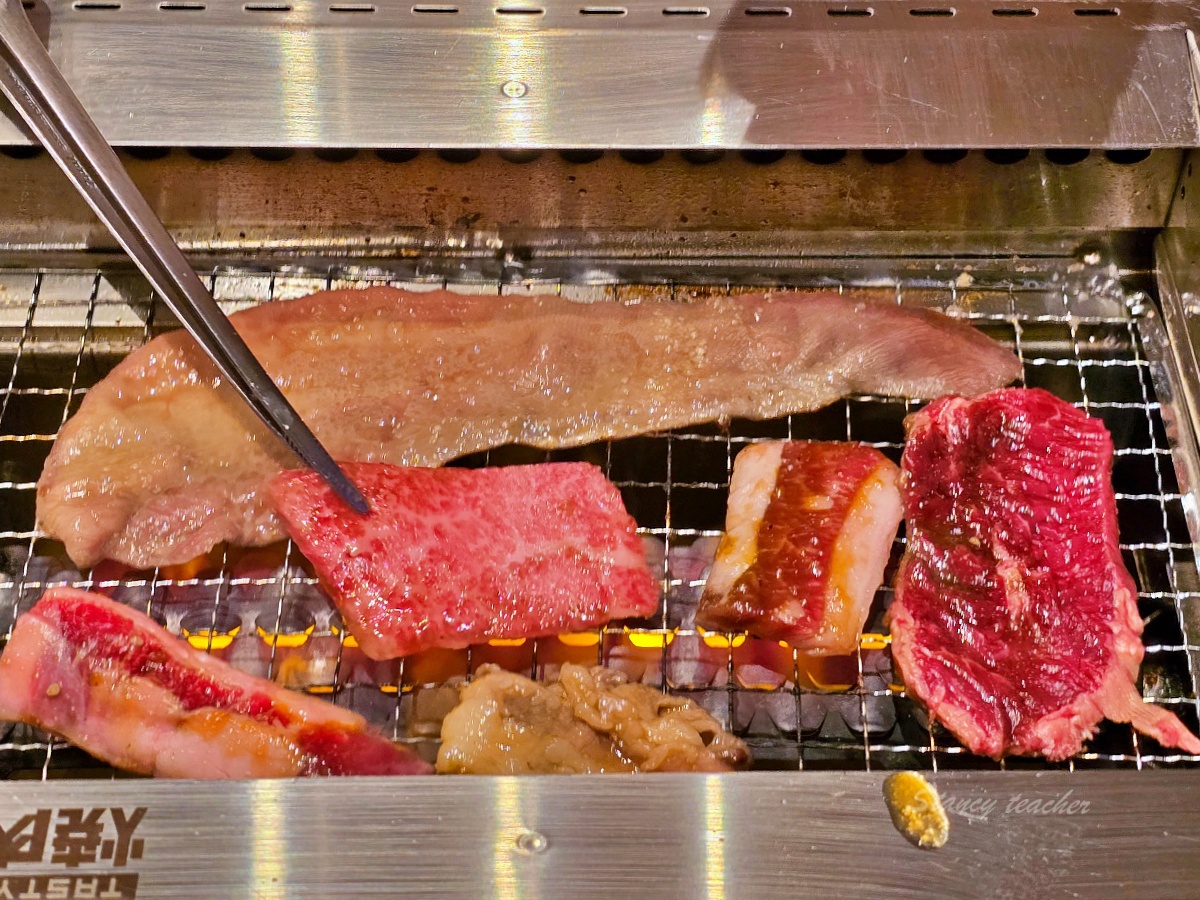 名古屋中部國際機場美食街必吃「Yakiniku Like一人燒肉」高CP和牛燒肉套餐