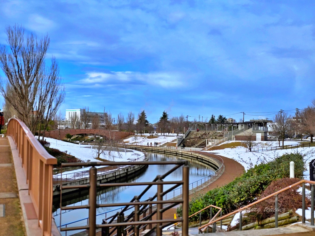 富山線「富岩運河環水公園」全攻略，竟然還有世界最美星巴克在雪中童話世界！