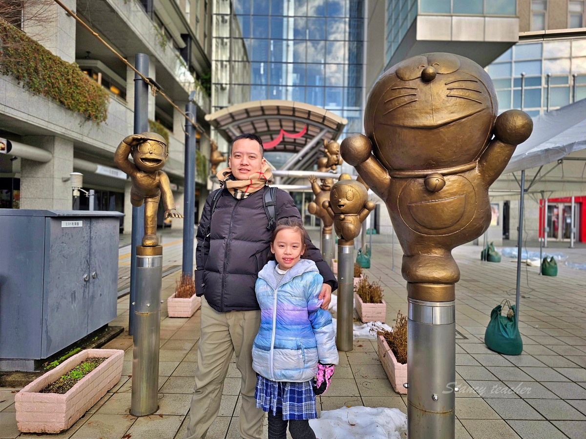 搭乘哆啦A夢電車的完整心得：從高岡到米島口的奇妙之旅